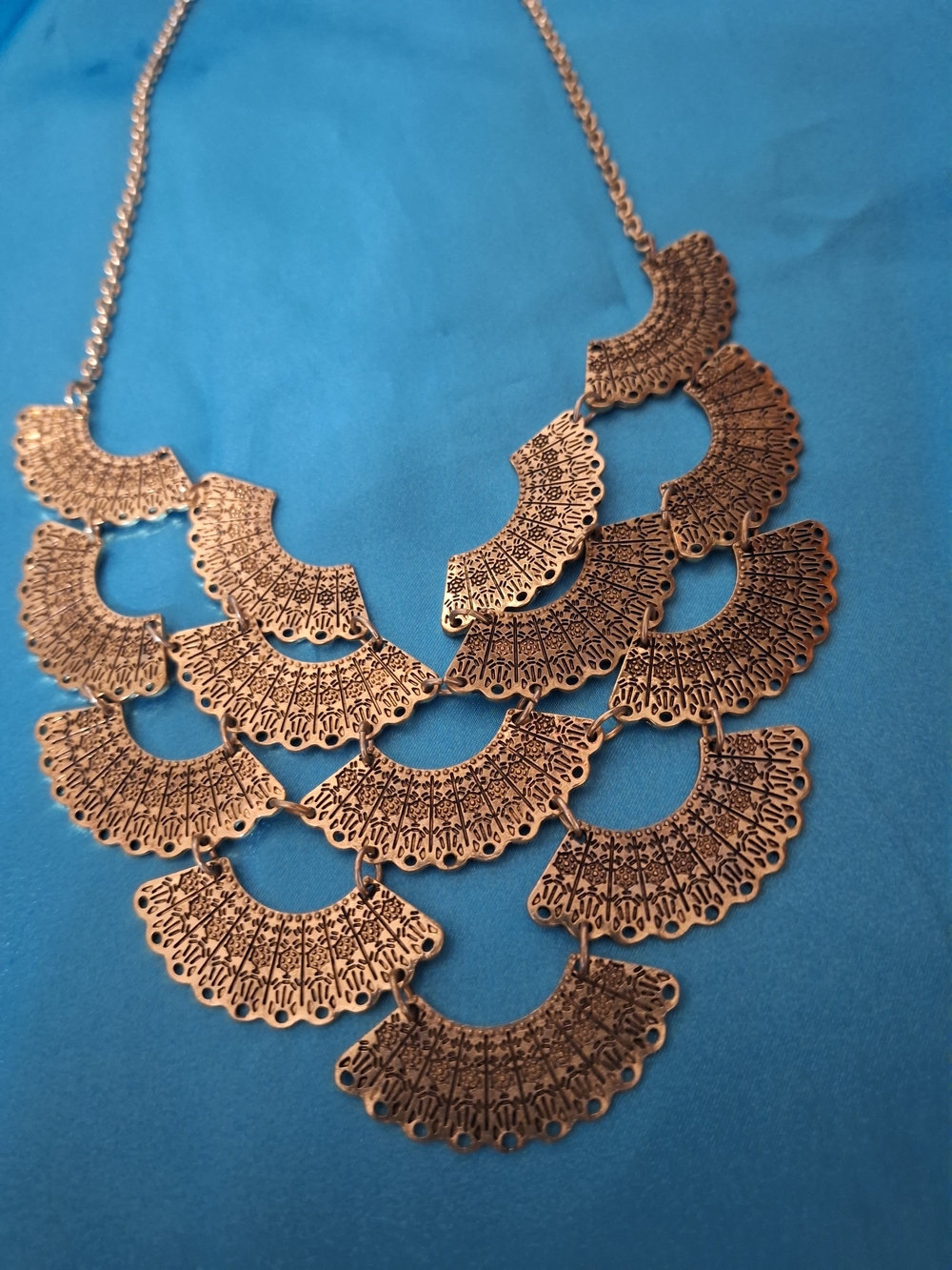 Intricate Gold-Tone Layered Fan Pendant Necklace